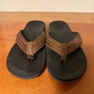 Reef Men’s Leather Flip Flops